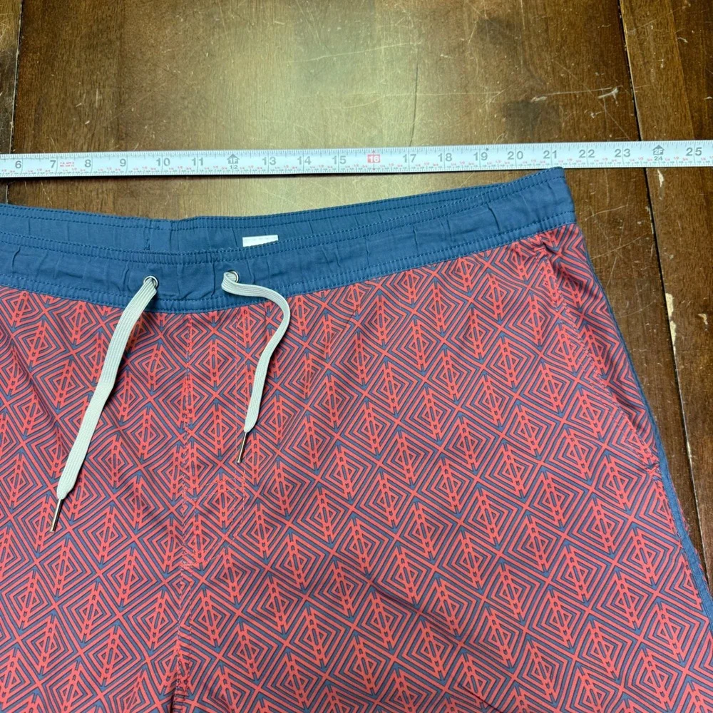 Fair Harbor Swim Trunks Mens 42 XXL Blue Coral‎ Geometric Print Lined Shorts